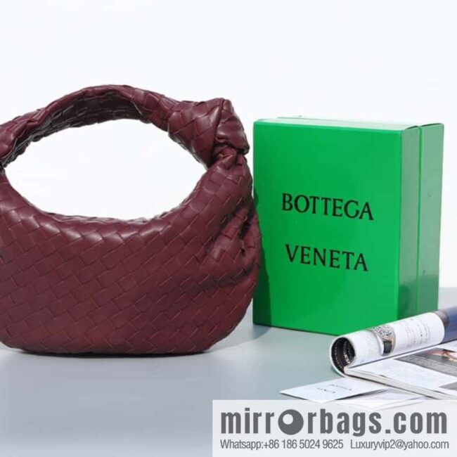 IMG_7938-800x80041w3u5rrxt384160_20250719083220.jpg Bottega veneta #JODIE Bag Medium Burgundy, Model 690225 Number: 80700