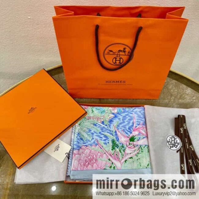 IMG_7950-800x800qjkk4nknaeu103490_20250702053446.jpg Hermes 100% silk handmade hemmed scarf