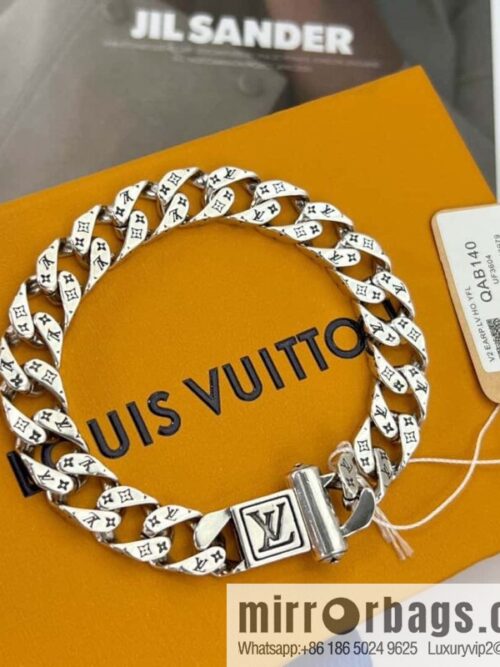 IMG_7963-800x800fbsjgnesynx110521_20250702081430.jpg ❗️New ❗️ ☀ Louis Vuitton LV bracelet ☀