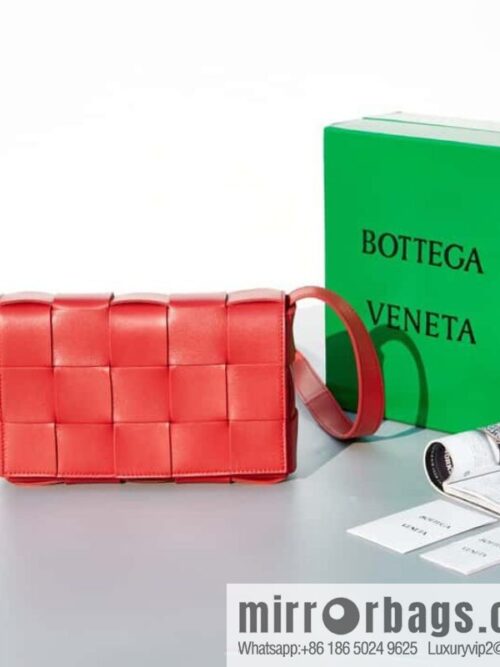 IMG_7973-800x800dwqqxlsfptz84117_20250719083155.jpg Bottega Veneta Number: 80820 #cassette braided Rubik\'s Cube bag, bright red