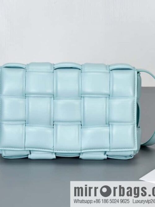 IMG_8001-800x800qzpo4kvnjnd84084_20250719083136.jpg Bottega Veneta Padded Cassette Bag Model; 591970 BV Cassette Pillow Bag, Teal Blue