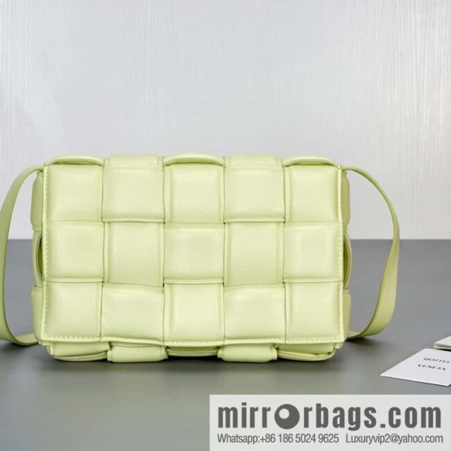 IMG_8028-800x8003hoekuem5g584051_20250719083117.jpg Bottega Veneta Padded Cassette Bag Model; 591970 BV Cassette Pillow Bag, Lemon Yellow
