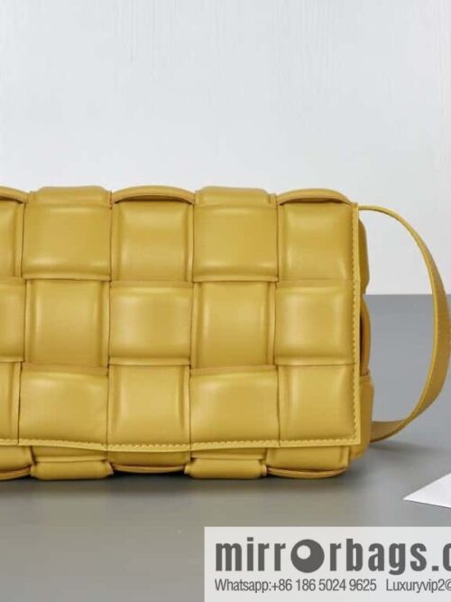IMG_8037-800x800giyamymuewj84040_20250719083111.jpg Bottega Veneta Padded Cassette Bag Model; 591970 BV Cassette Pillow Bag, Corn Yellow