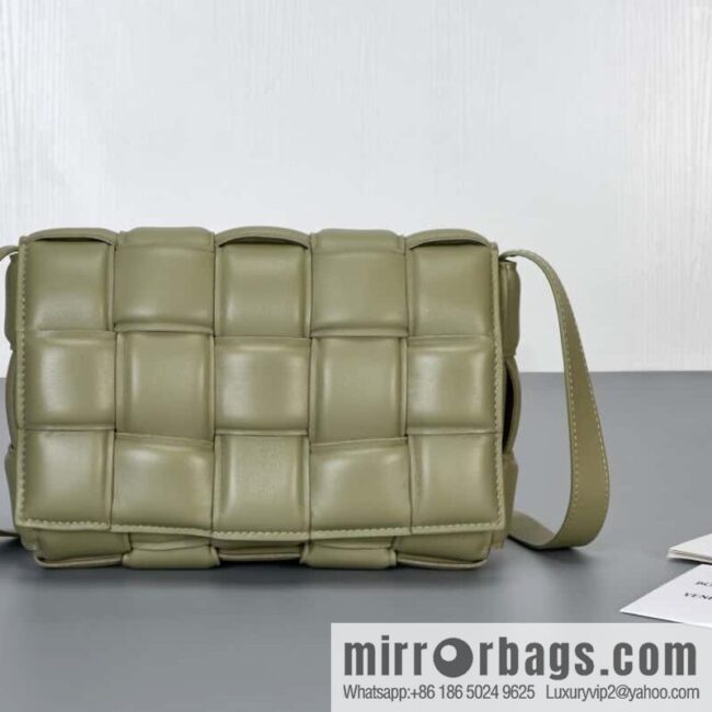 IMG_8055-800x800rwqtm4wi4d184018_20250719083058.jpg Bottega Veneta Padded Cassette Bag Model; 591970 BV Cassette Pillow Bag, Travertine Green