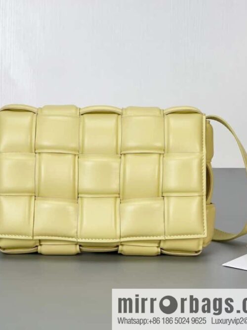 IMG_8145-800x800c1eow3jxnxo83908_20250719082953.jpg Bottega Veneta Padded Cassette Bag Model; 591970 BV Cassette Pillow Bag, Ice Cream Color