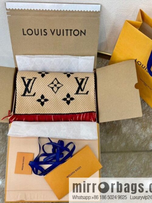 IMG_8149-800x800p5jgjg4lqsx82800_20250701201810.jpg LV Louis Vuitton double-sided wool scarf M73886