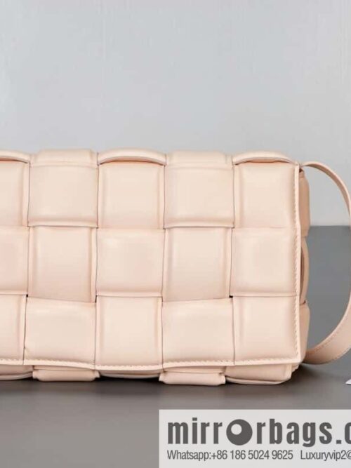 IMG_8163-800x800pjuuhmdi4rh83886_20250719082941.jpg Bottega Veneta Padded Cassette Bag Model; 591970 BV Cassette Pillow Bag, Melon Color