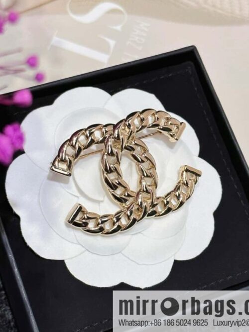 IMG_8303-800x800touxgnr20xw101223_20250702043708.jpg ❗️New ❗️☀️ New ☑️ Chanel double C chain ⛓️ hollow brooch ☀️