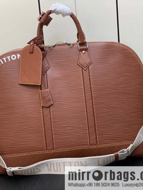 IMG_8389-800x800jxk0zh44lfx51935_20250718230849.jpg M23717 M23102 autumn and winter new ALMA TRAVEL large handbag