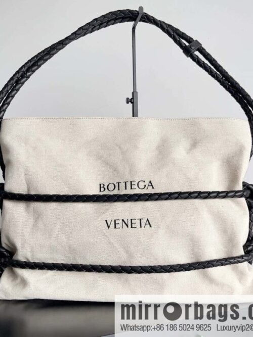 IMG_8412-800x800tu4vuzdcbgl83571_20250719082616.jpg 2023 BOTTEGA VENETA limited knot canvas tote bag model number: 743625