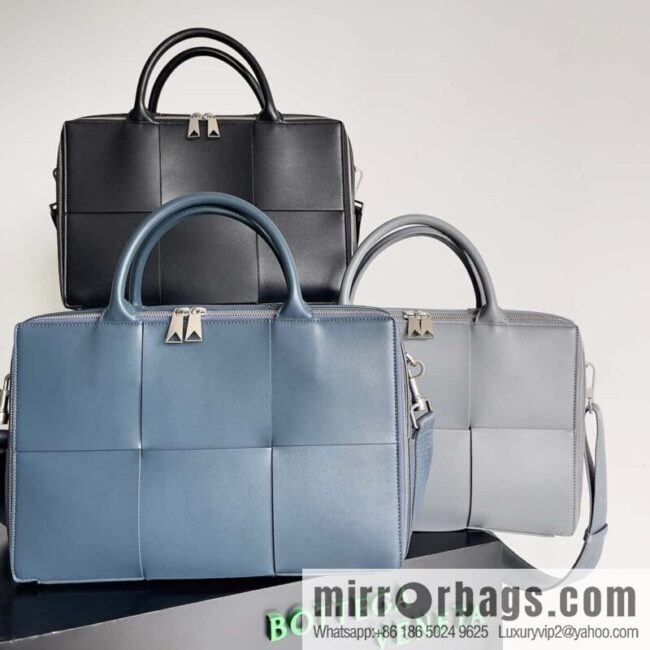 Bottega Veneta Large Braided Men\'s Briefcases Model 680120 Dark Blue