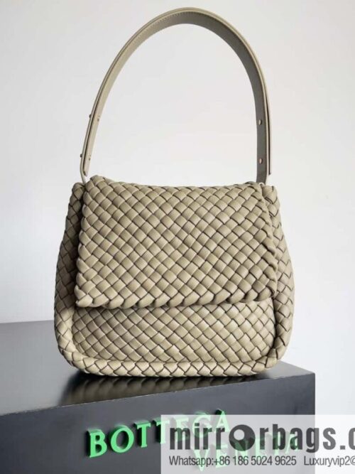 IMG_8468-800x8000jlsayyvqag83501_20250719082536.jpg BV autumn and winter new model, Faye Wong same style, classic small weaving pure hand-woven COBBLE shoulder backpack model number: 709418 taupe