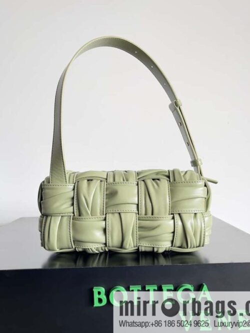 IMG_8477-800x800bmxufdplo0h83490_20250719082529.jpg BV new Bottega Veneta 2022 autumn and winter armpit bag, model number: 736233 travertine green