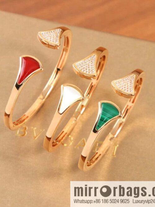 IMG_8549-800x800pporbymvqih135492_20250704220254.jpg ☀BVLGARI DIVAS \'DREAM Fan Bracelet ☀️