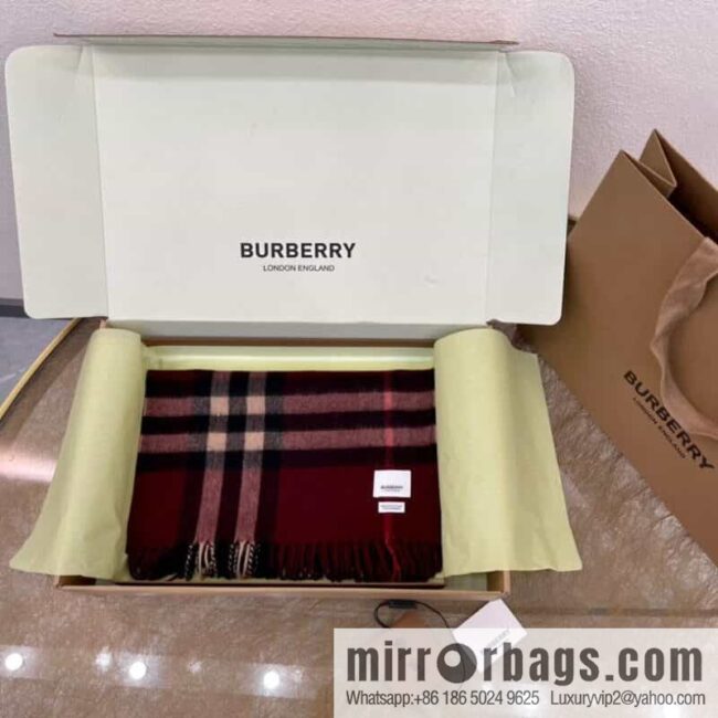 IMG_8588-800x800ocxesp55kj083406_20250701203843.jpg Burberry classic checked cashmere scarf