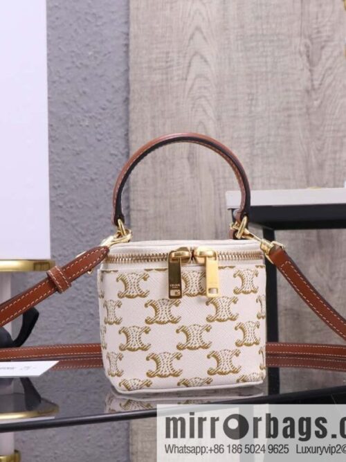 IMG_8653-800x8003fvkt4gj2ty76793_20250719071918.jpg Premium quality, all steel hardware 𝗖𝗘𝗟𝗜𝗡𝗘 | 𝗧𝗥𝗜𝗢𝗠𝗣𝗛𝗘 𝗖𝗔𝗡𝗩𝗔𝗦 mini pouch/small box, model: 10J762