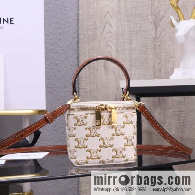 Premium quality, all steel hardware 𝗖𝗘𝗟𝗜𝗡𝗘 | 𝗧𝗥𝗜𝗢𝗠𝗣𝗛𝗘 𝗖𝗔𝗡𝗩𝗔𝗦 mini pouch/small box, model: 10J762