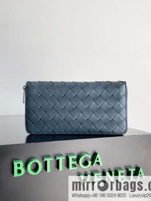 IMG_9090-800x800mf55ivw0e1249348_20250718041624.jpg #Bv Men\'s woven wallet model number: 593217 dark blue