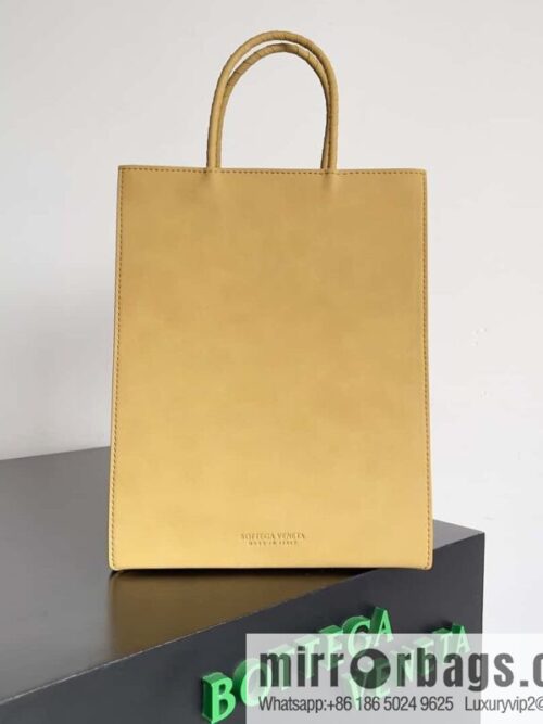 IMG_9330-800x800rqxpagol1kb73886_20250719064752.jpg Bv 2023 early autumn new product Brown Bag fun kraft paper bag, model number: 741542 small leather paper tray