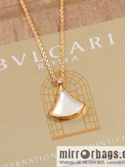 IMG_9556-800x800mln0mjkwhsd135439_20250704220103.jpg ☀BVLGARI DIVAS\'DREAM White Fritillary Fan Necklace ☀️