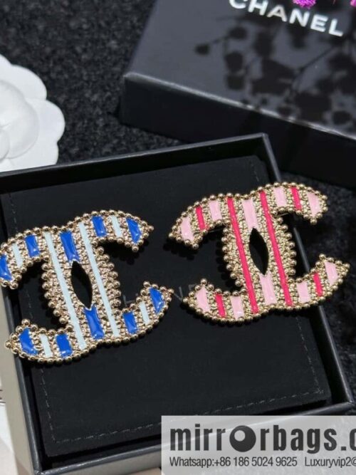IMG_9634-800x800gyna00x3i32100205_20250702040923.jpg ❗️New ❗️ ☀️ new ☑️ Chanel double c vertical stripe oil drop brooch ☀️