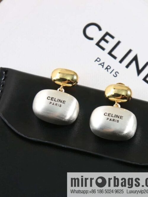 IMG_9691-800x800ti104qxutbw135370_20250704215851.jpg ☀️New ☑️ Celine brushed stud earrings