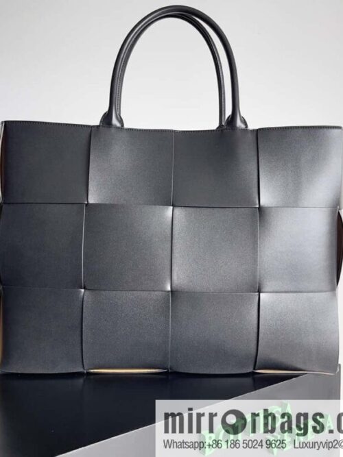 IMG_9698-800x800yqkkkdqdkid73374_20250719064233.jpg BV tote bag, large BV new large tote bag, model number 620623.