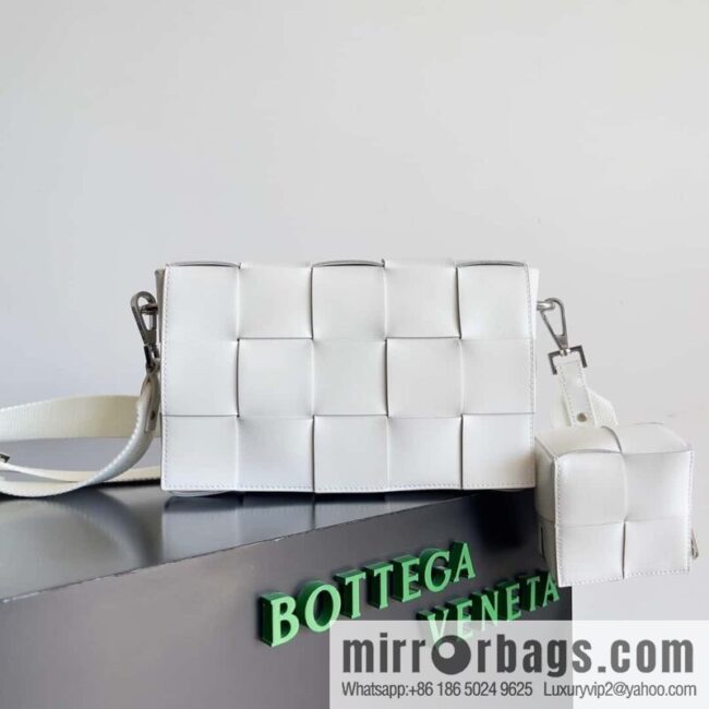 Bv new Unisex same two-in-one His & Hers model number: 741777 white