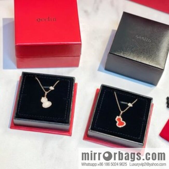 Qeelin, full diamond double gourd necklace