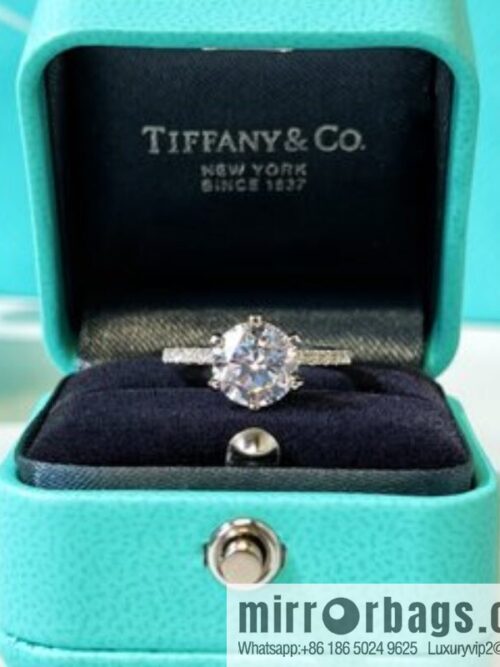 i1637084281_4469_4-800x800f20so4rwi2i12167_20250716004347.jpg New ☑️ TIFFANY & CO. Tiffany & Co. Mozambican Diamond Ring