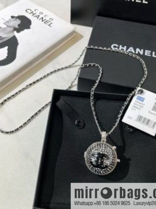i1641647187_1542_1-800x800zkiery4kbfa23258_20250716022441.jpg Chanel full diamond double c mirror ball necklace sweater chain