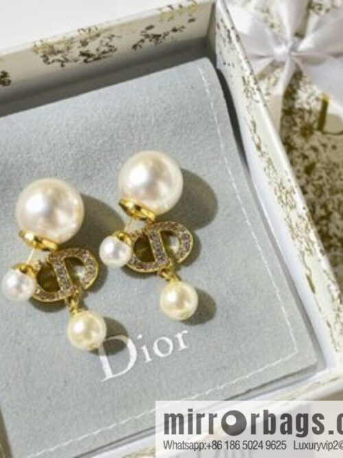 i1646379715_3823_2-800x800jppovobn4di19593_20250716015115.jpg New ☑️ Dior full diamond CD size pearl stud earrings
