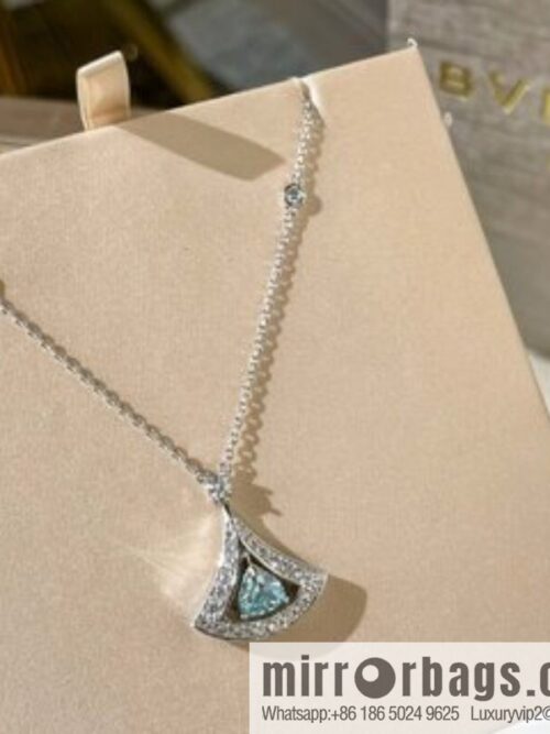 i1646717721_8275_2-800x8002ged2puho1g16334_20250716012206.jpg BVLGARI Bulgari new DIVAS \'DREAM sapphire fan necklace