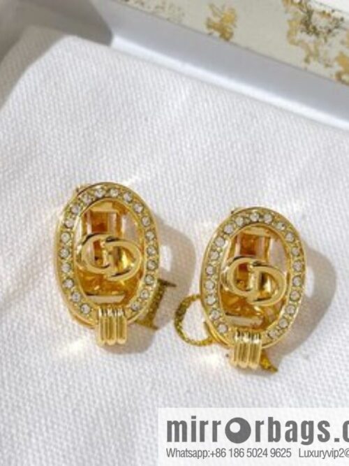 i1646910270_4721_0-800x800ygpg0kr25vb31623_20250716033659.jpg New ☑️ Dior CD earrings