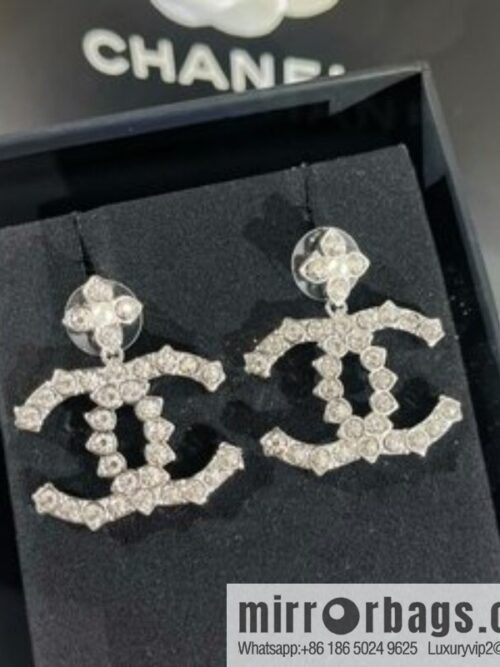 i1647838366_5454_1-800x8002jwxulcmu3527692_20250716030256.jpg New ☑️ Chanel double c pearl four-leaf clover stud earrings