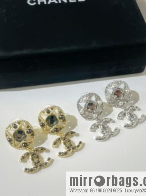 i1647839988_7980_1-800x800asbef2bqdyz27521_20250716030127.jpg New ☑️ Chanel double c stud earrings