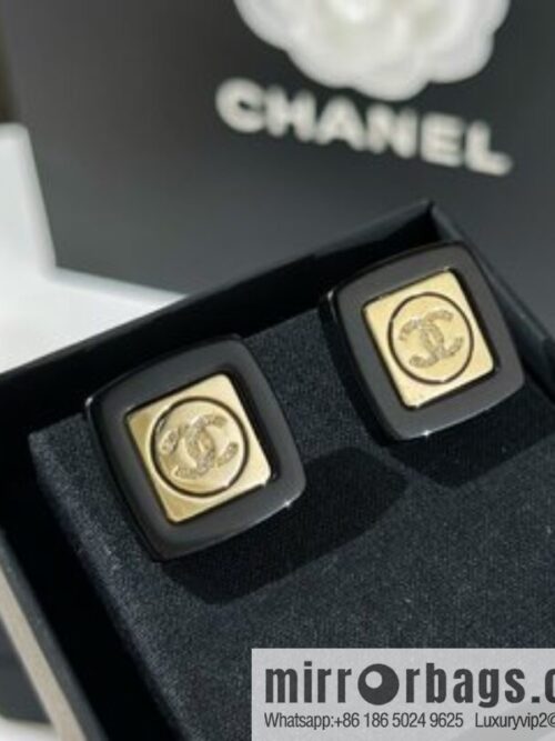 i1648042594_7719_2-800x8001twiyxwlmbh27659_20250716030239.jpg New ☑️ Chanel double c stud earrings