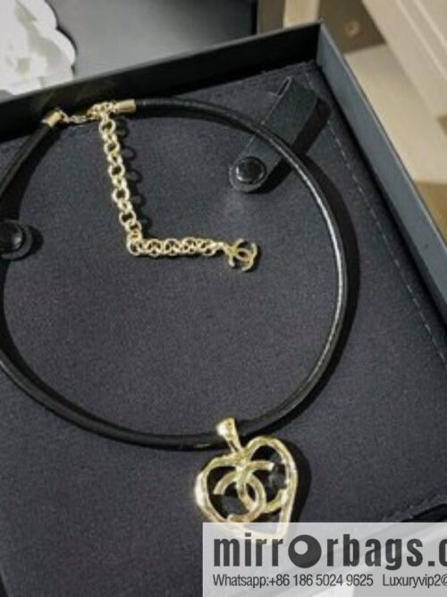 i1648439013_4378_1-800x800i3wsi1eqi3031874_20250716033916.jpg New ☑️ Chanel double c peach heart black leather rope choker necklace