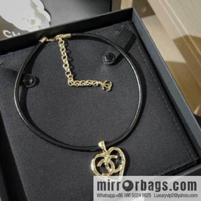 New ☑️ Chanel double c peach heart black leather rope choker necklace