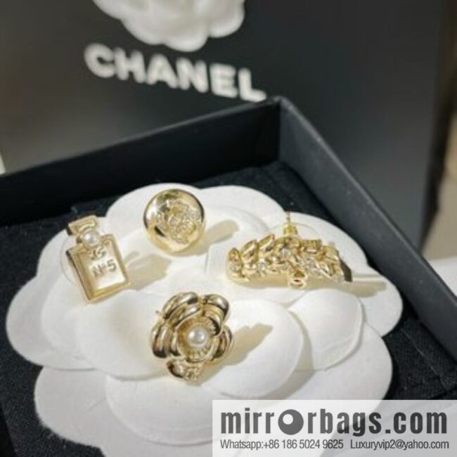 New ☑️ Chanel round double c wheat ear perfume bottle camellia stud earrings