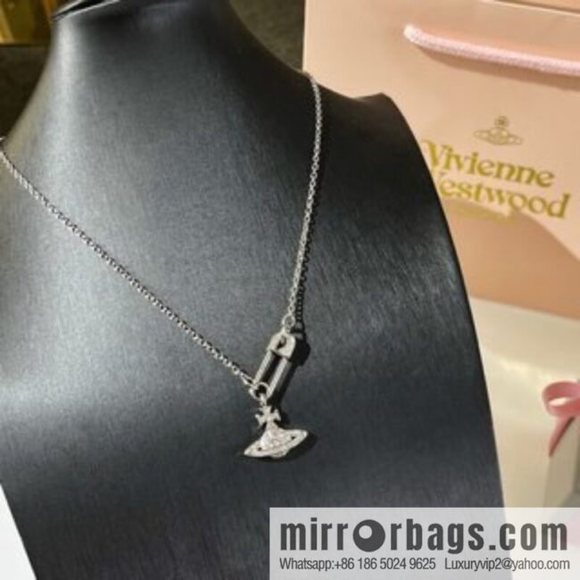 New ☑️ Vivienne Westwood Queen Mother pins full of diamonds Saturn necklace