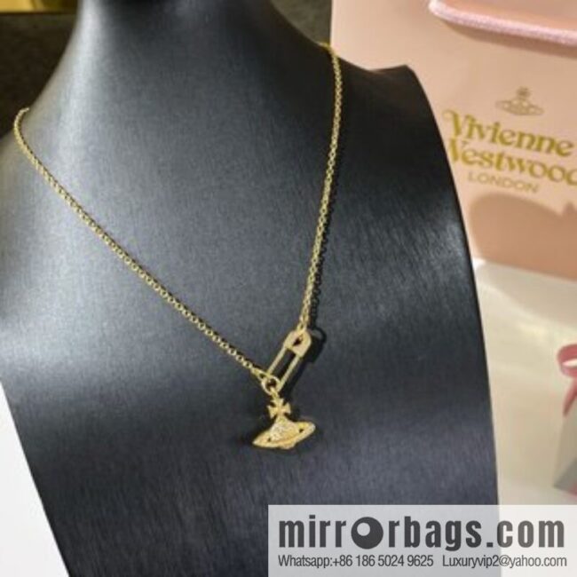 New ☑️ Vivienne Westwood Queen Mother pins full of diamonds Saturn necklace