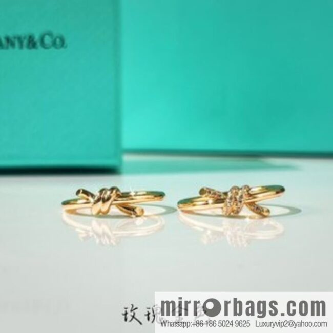 New ☑️ Tiffany & Co. Tiffany knot ring