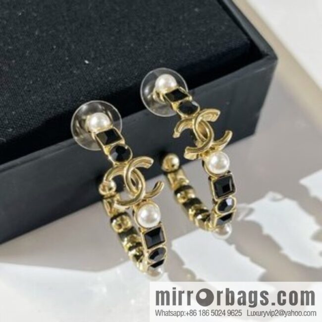 New ☑️ Chanel double c black square diamond pearl stud earrings