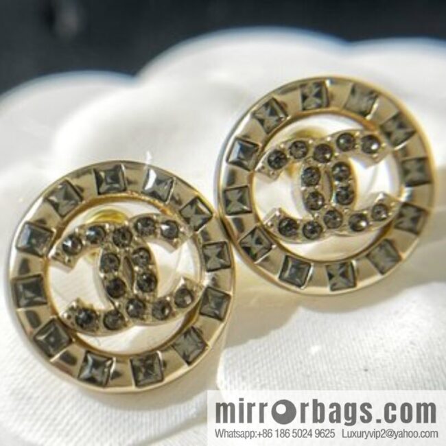 New ☑️ Chanel double c round rhinestone stud earrings