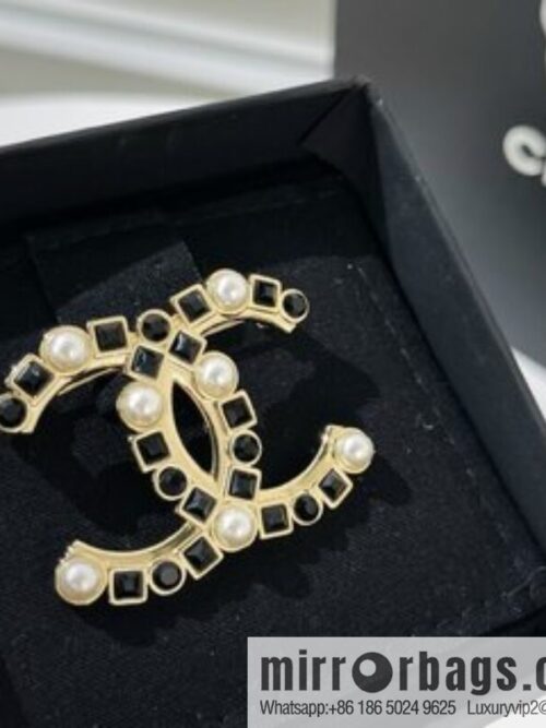 i1648868688_3347_2-800x8005cvjpqkzoou31533_20250716033613.jpg New ☑️ Chanel double c black square diamond pearl brooch
