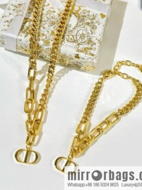 i1649264357_1056_1-800x800mmw1sgykgie31498_20250716033551.jpg New ☑️ Dior gold CD necklace bracelet