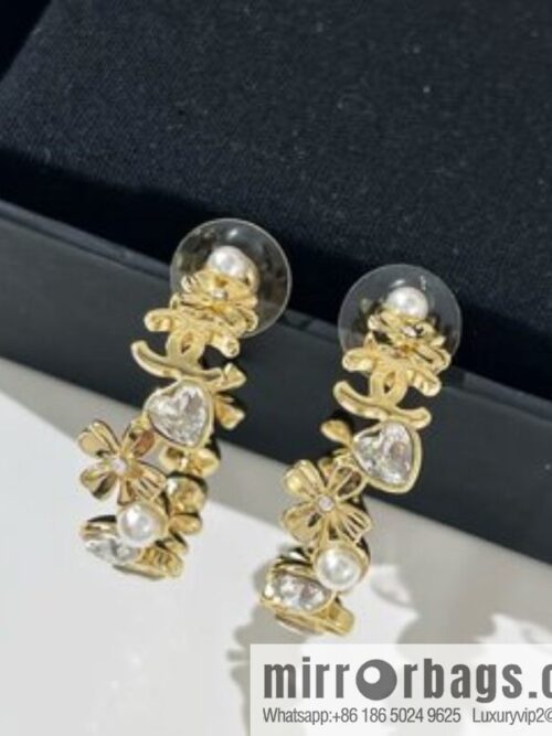 i1649265693_1467_1-800x800xt2teueuowc31444_20250716033522.jpg New ☑️ Chanel double c four-leaf clover love pearl stud earrings