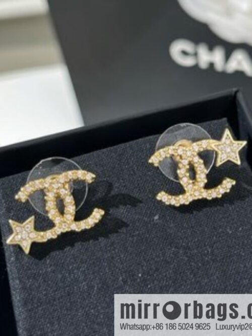 i1649266020_6863_2-800x800weyc5mgxoaa31433_20250716033515.jpg New ☑️ Chanel full diamond double c star stud earrings