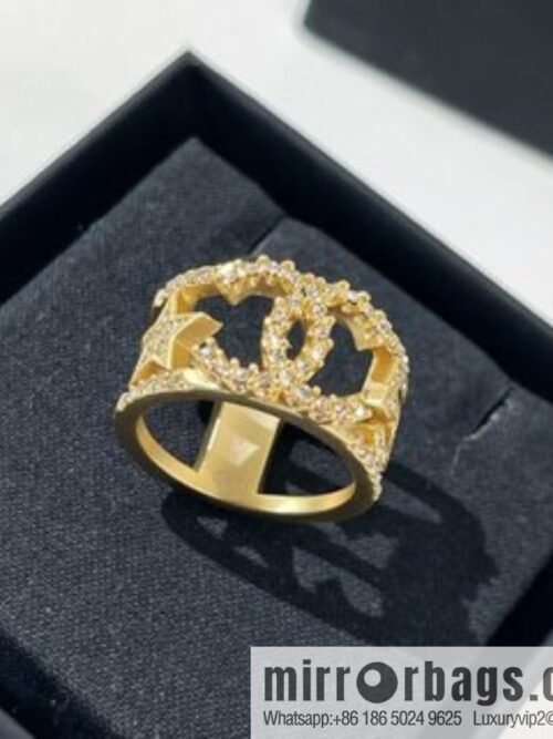 i1649266491_4668_1-800x800js3co44cqdg31401_20250716033457.jpg New ☑️ Chanel cut-out double c star 5 character full diamond ring